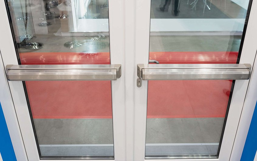 Межкомнатная (офисная) дверь